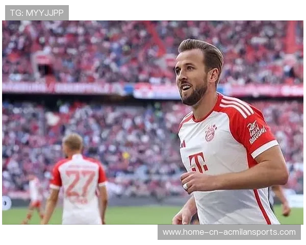 凯恩连续假动作挪出射门角度，拜仁前场掌声雷动