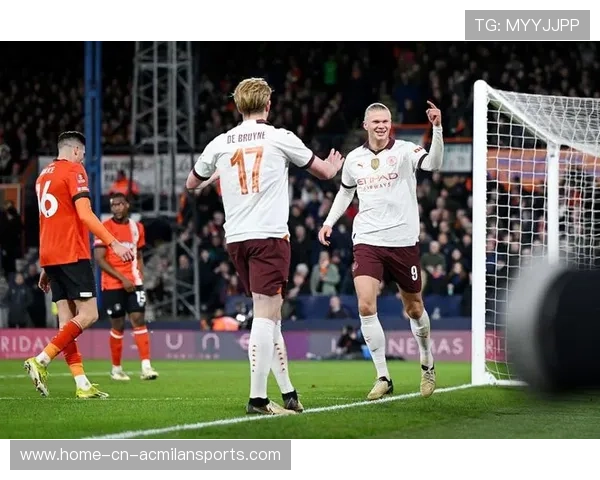 德布劳内脚后跟传球哈兰德一推得分