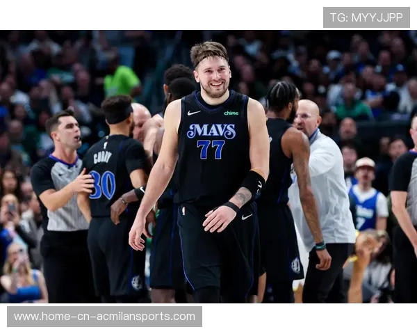 独行侠靠东契奇步步压迫,第三节起飞