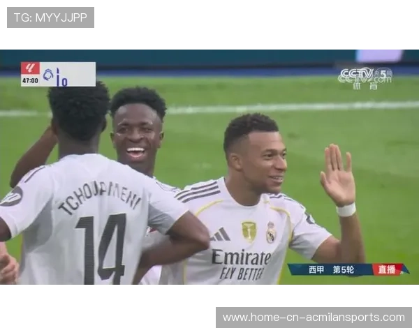 维尼修斯插上助攻队友门前补射成功