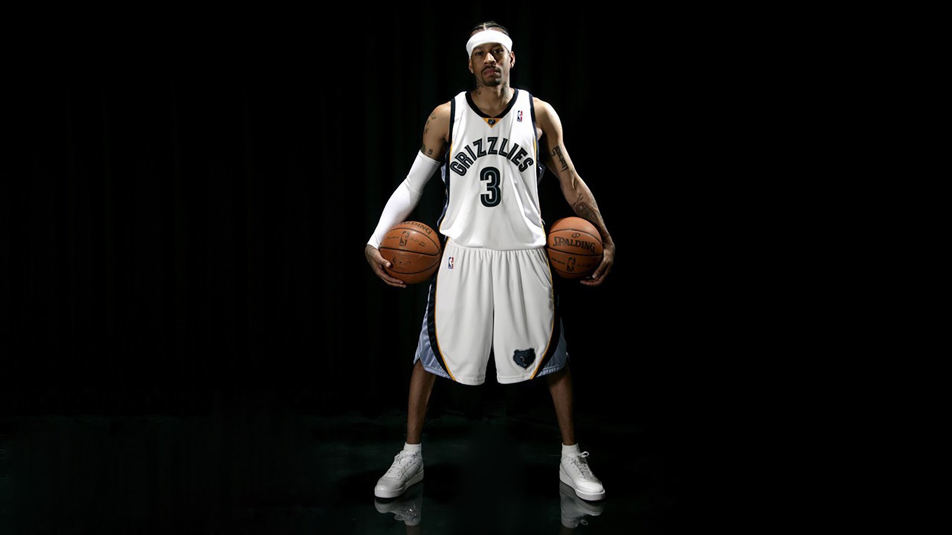 “拳台激战，四川省体育馆见证新拳王诞生！”