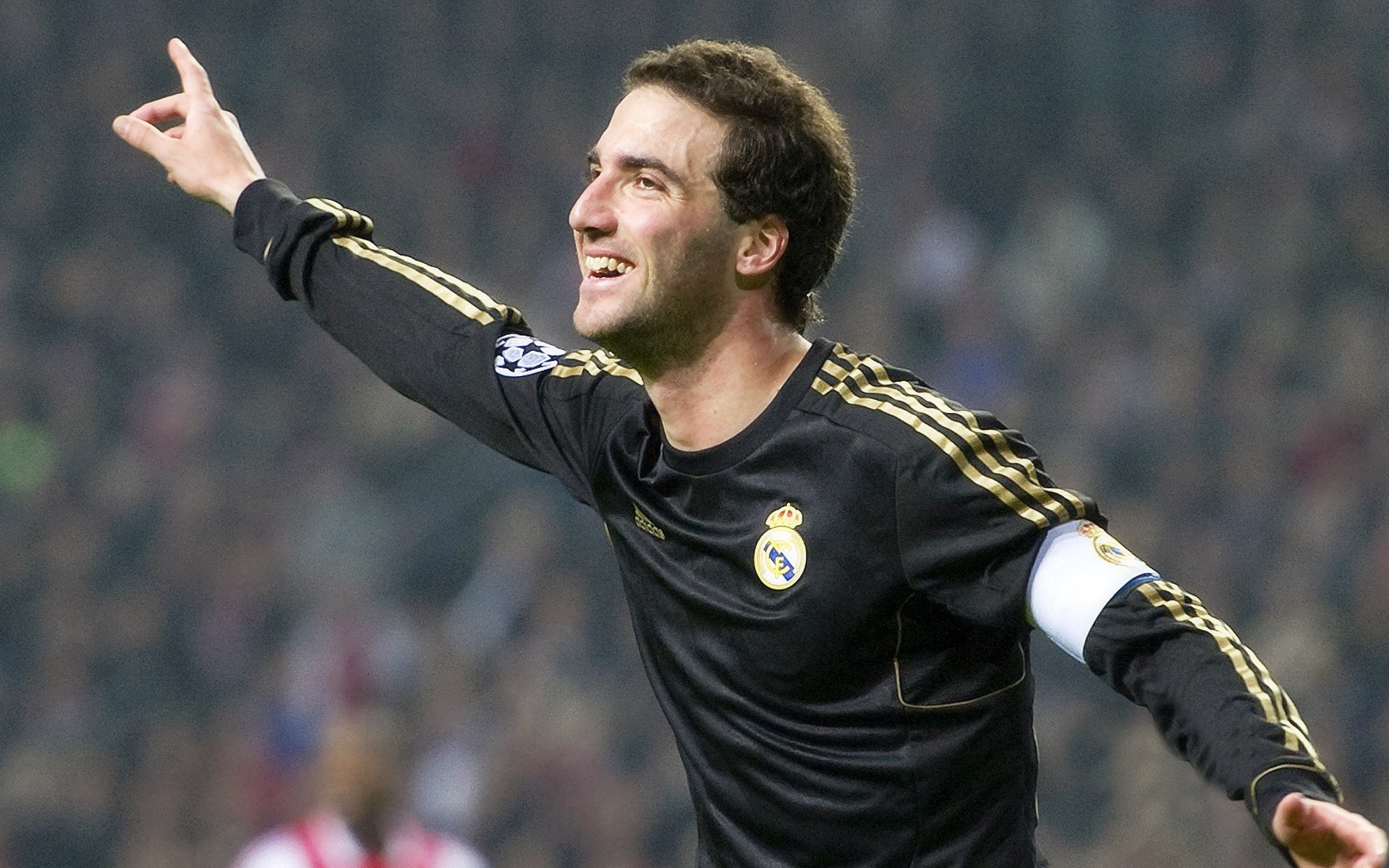 欧洲杯球场传奇:一场比赛的极限较量,欧洲杯 球场